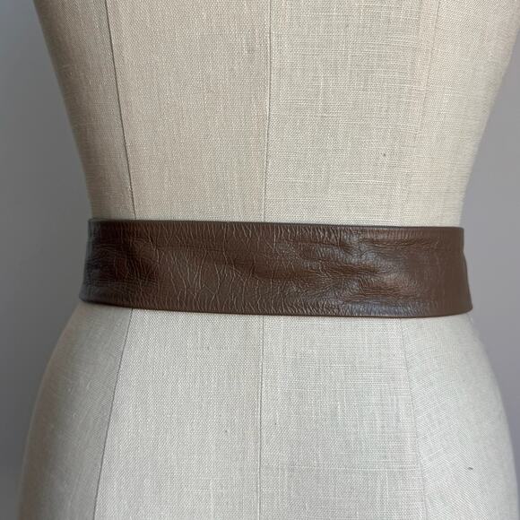 Vintage 80s Taupe Buttery Kid Leather Belt - Picture 8 of 9